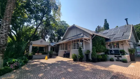 2 Ashwold Rd, Saxonwold